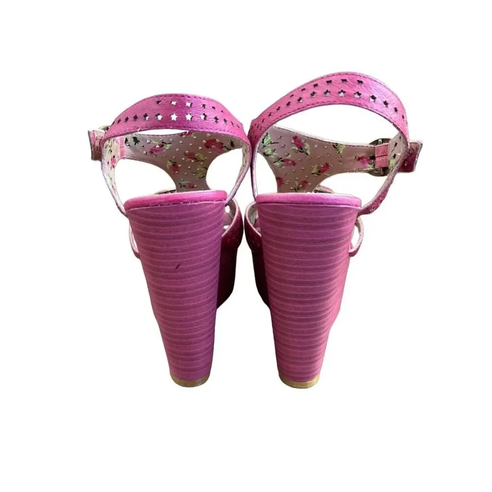 Betsey Johnson Women’s 6 Pink Calico Star Cutout Platform Shoes